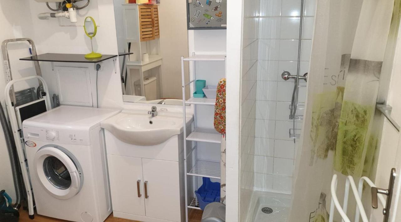 Appartement Au Coeur De Saint-Ambroix - Proche Ales, Uzes Zewnętrze zdjęcie